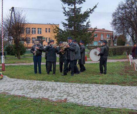 2004.11.11 - ROCZNICA ODZYSKANIA NIEPODLEGŁOŚCI