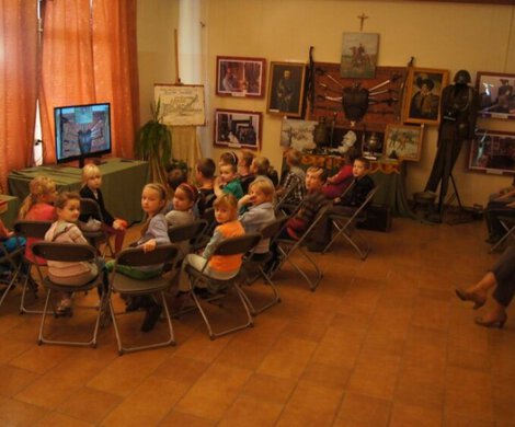 2012.10.18 - MŁODZIEŻ SZKOLNA NA WYSTAWIE