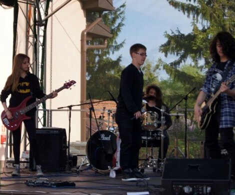 2014.05.11 - KONCERT MŁODZIEŻOWYCH ZESPOŁÓW ROCKOWYCH
