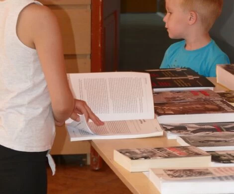 2021.07.29 - DZIECI NA WYSTAWIE "77. ROCZNICA ZBRODNI WOŁYŃSKIEJ"
