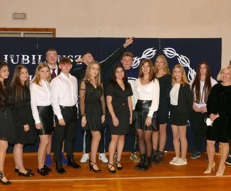 2021.10.14 - 70 LAT LICEUM W GRABOWCU