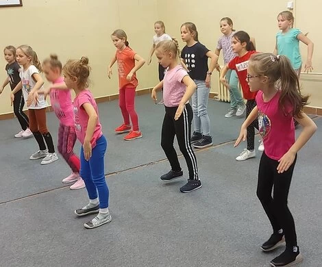 2021.11.17 - ZAJĘCIA TANECZNE - GRUPA STARSZA