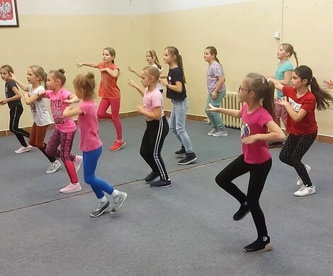 2021.11.17 - ZAJĘCIA TANECZNE - GRUPA STARSZA