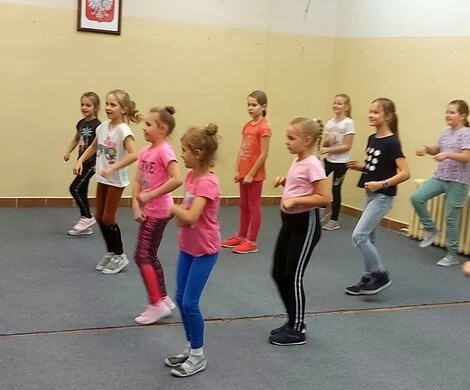 2021.11.17 - ZAJĘCIA TANECZNE - GRUPA STARSZA
