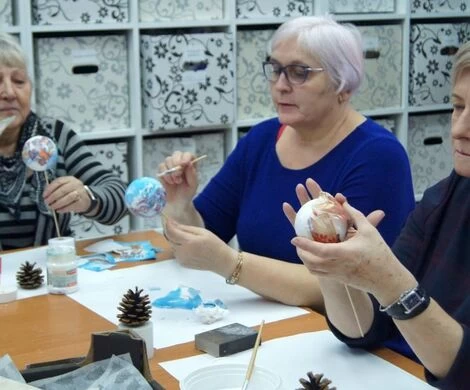 2021.12.08 - Dekorujemy na święta - AKTYWNI 50+