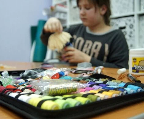 2022.01.25 - Laleczki ze skarpetki - ZAJĘCIA PLASTYCZNE