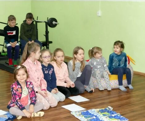 2022.02.23 - KOMU SŁOŃ NADEPNĄŁ NA UCHO?