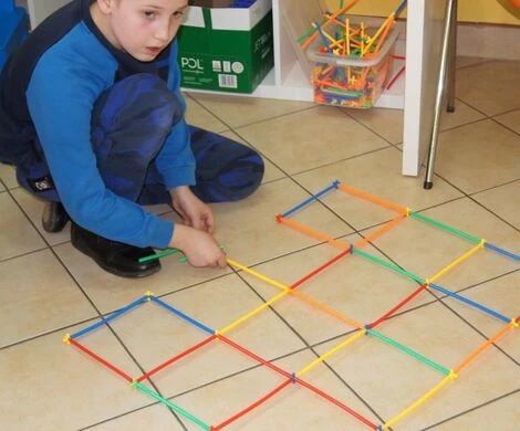 2022.03.08 - LAURKI NA DZIEŃ KOBIET - ZAJĘCIA PLASTYCZNE