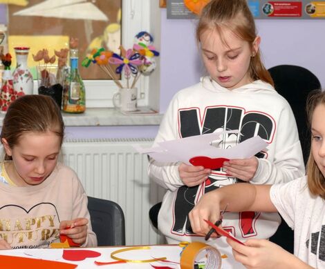 2023.01.10 - KARTKI NA WALENTYNKI - ZAJĘCIA PLASTYCZNE