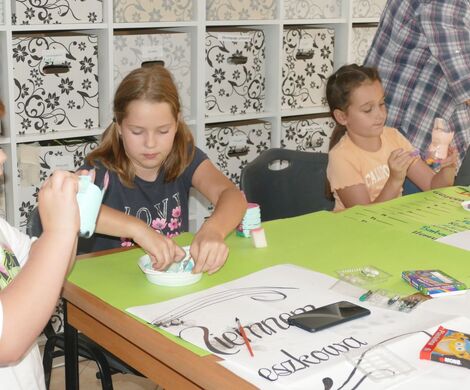 2023.09.22 - POJEMNIK NA PISAKI - ZAJĘCIA PLASTYCZNE