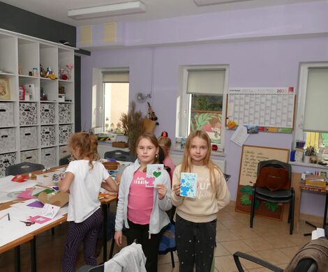 2023.11.03 - KARTKA URODZINOWA - ZAJĘCIA PLASTYCZNE
