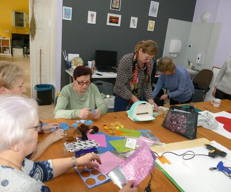 2023.11.28 - ŚWIĄTECZNE DEKORACJE - "Aktywni 50+"