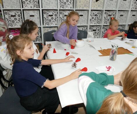 2023.12.08 - ŚWIĄTECZNY STROIK Z PRACOWNI PLASTYCZNEJ