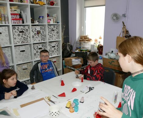 2023.12.08 - ŚWIĄTECZNY STROIK Z PRACOWNI PLASTYCZNEJ