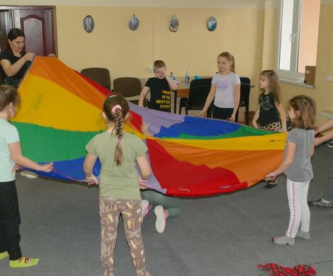 2024.01.31 - ZABAWY Z KSIĄŻKĄ - GRY I ZAJĘCIA RUCHOWE