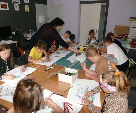 2024.05.10 - ABSTRAKCJA - ZAJĘCIA PLASTYCZNE