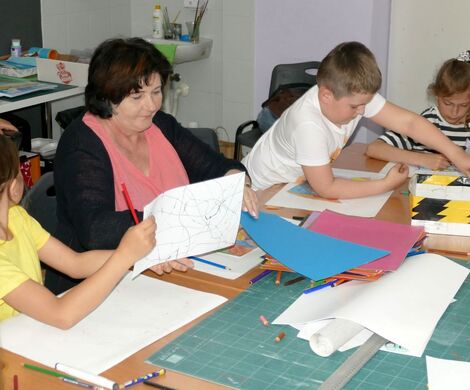 2024.05.10 - ABSTRAKCJA - ZAJĘCIA PLASTYCZNE