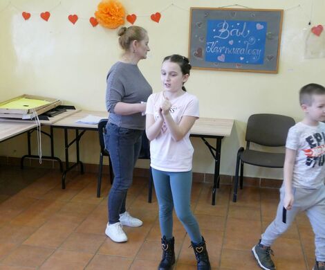 2025.02.24 - Ferie zimowe, tworzenie świec żelowych, gry i zabawy