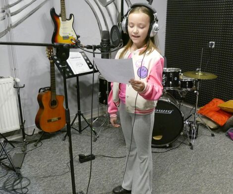 2025.02.26 - Ferie zimowe, studio nagrań, zajęcia plastyczne