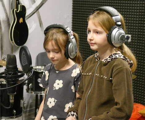 2025.02.26 - Ferie zimowe, studio nagrań, zajęcia plastyczne