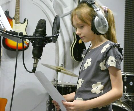 2025.02.26 - Ferie zimowe, studio nagrań, zajęcia plastyczne