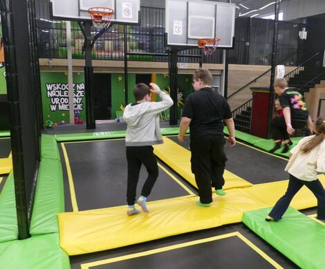 2026.02.25 - WYJAZD DO PARKU TRAMPOLIN W CHEŁMIE