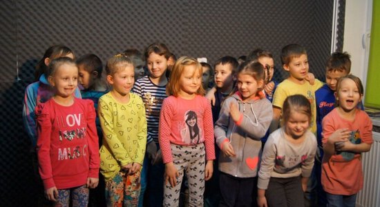 PIOSENKA DLA BABCI I DZIADKA