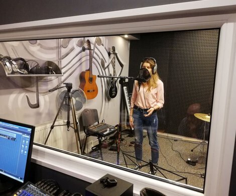 ALEKSANDRA, ZUZANNA I FRANCISZEK W STUDIO NAGRAŃ