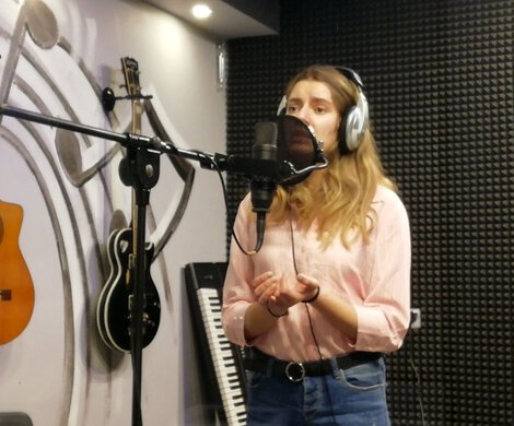 ALEKSANDRA, ZUZANNA I FRANCISZEK W STUDIO NAGRAŃ