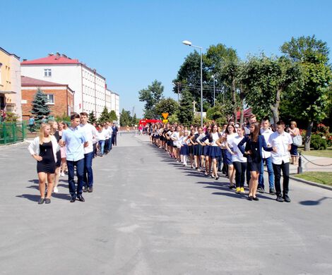 CAŁA POLSKA TAŃCZYŁA POLONEZA