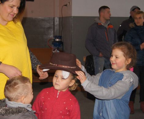 MIKOŁAJKI Z GMINNEGO PROGRAMU PROFILAKTYKI UZALEŻNIEŃ