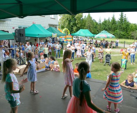 PIKNIK RODZINNY W SKOMOROCHACH MAŁYCH
