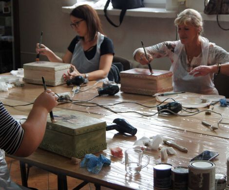 SZKATUŁKA DREWNIANA VINTAGE