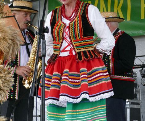 DOŻYNKI POWIATOWO-GMINNE