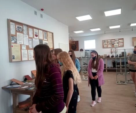 WIZYTA W IZBIE