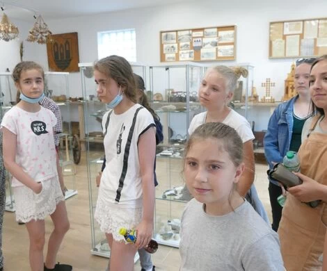 POPOŁUDNIE Z IZBĄ PAMIĘCI W GRABOWCU