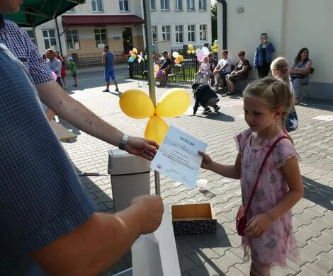 POPOŁUDNIE Z IZBĄ PAMIĘCI W GRABOWCU