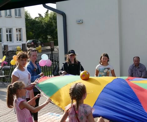 POPOŁUDNIE Z IZBĄ PAMIĘCI W GRABOWCU