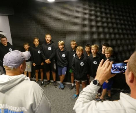 ICE HAWKS W STUDIO - GRUPA MŁODSZA