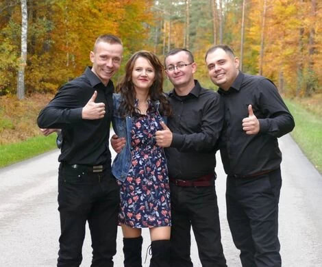 UTWÓR "FAJNA DZIEWCZYNA"
