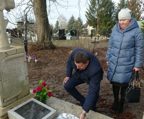 W HOŁDZIE BOHATEROM