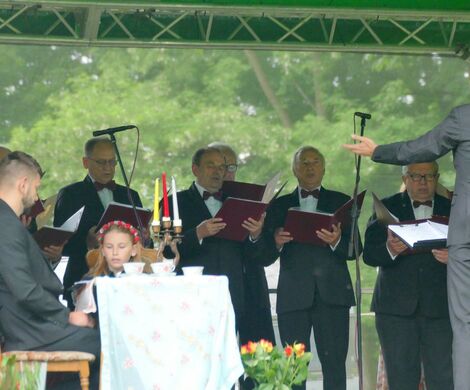 MUZYCZNIE W SKOMOROCHACH