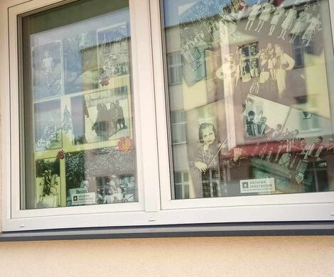 WYSTAWA - „DZIECIŃSTWO W DOKUMENTACH ZASOBU ARCHIWUM PAŃSTWOWEGO W ZAMOŚCIU” 