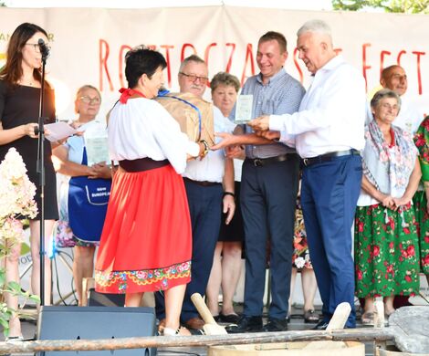 ROZTOCZAŃSKI FESTIWAL TWÓRCZOŚCI LUDOWEJ