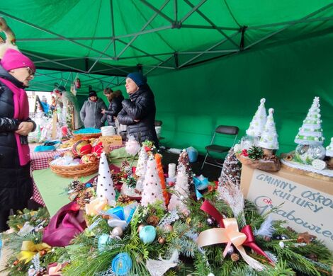 WIGILIA i KIERMASZ OZDÓB ŚWIĄTECZNYCH