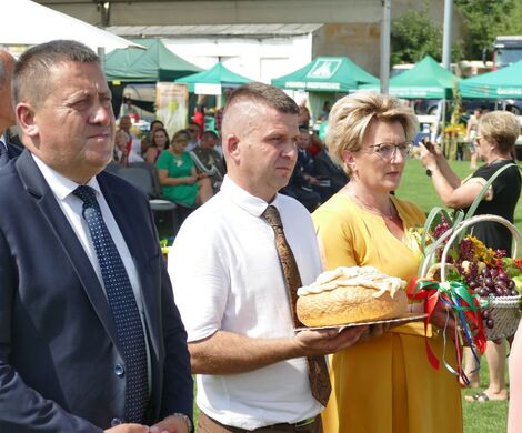 DOŻYNKI POWIATOWO-GMINNE W STARYM ZAMOŚCIU