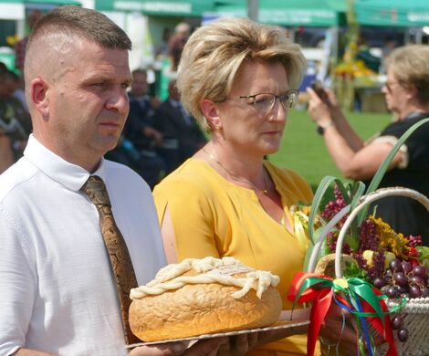 DOŻYNKI POWIATOWO-GMINNE W STARYM ZAMOŚCIU