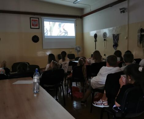 PÓŁKOLONIE 2025 "ART & CRAFT"