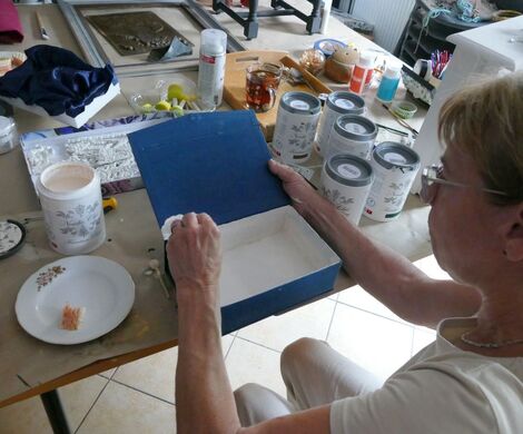 DRUGIE ŻYCIE STAREJ SZAFKI