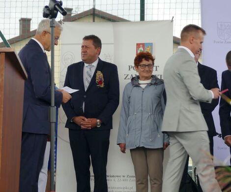 DOŻYNKI POWIATOWO-GMINNE W  ŁABUNIACH